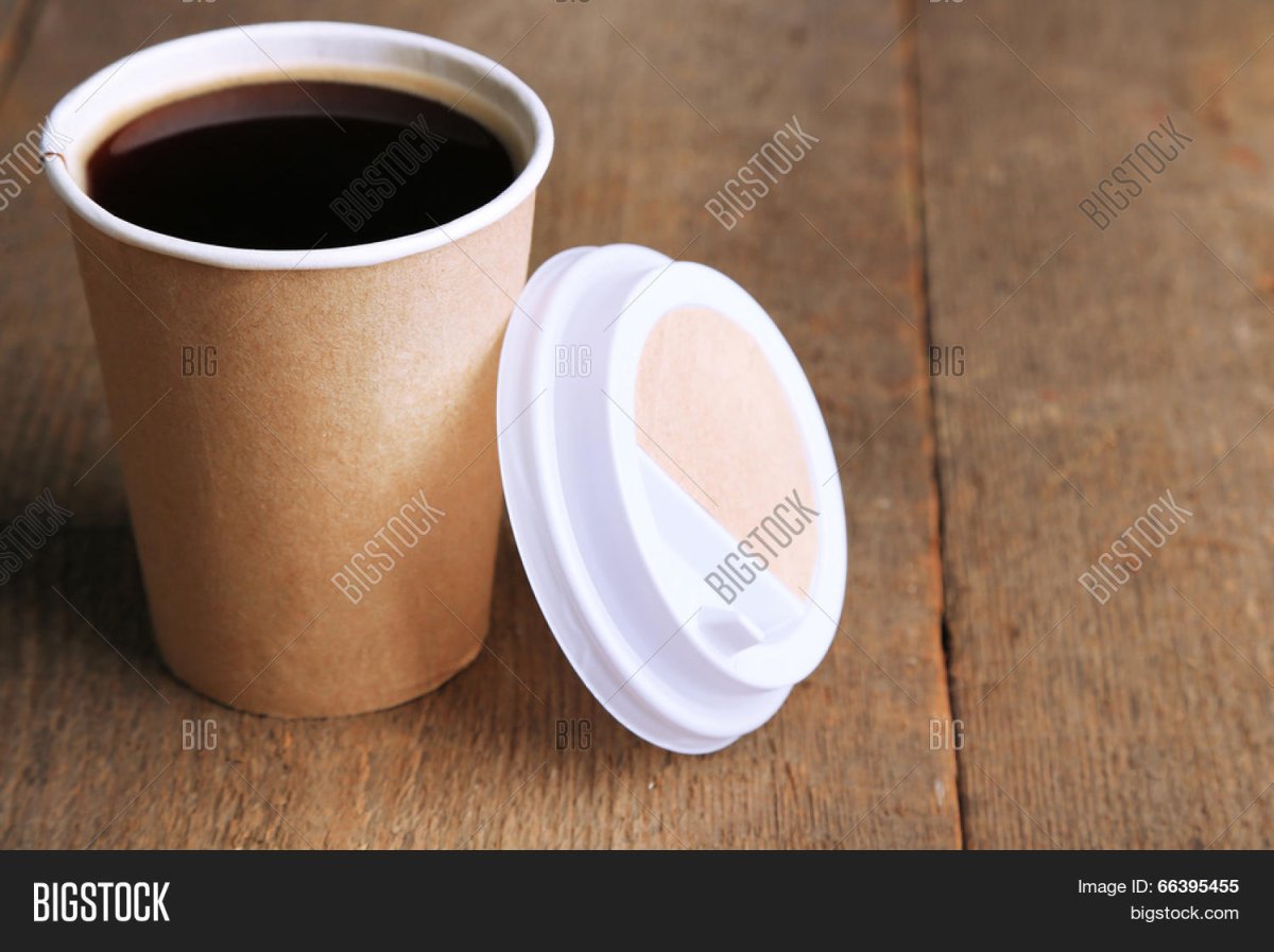 Пластиковый стаканчик для кофе