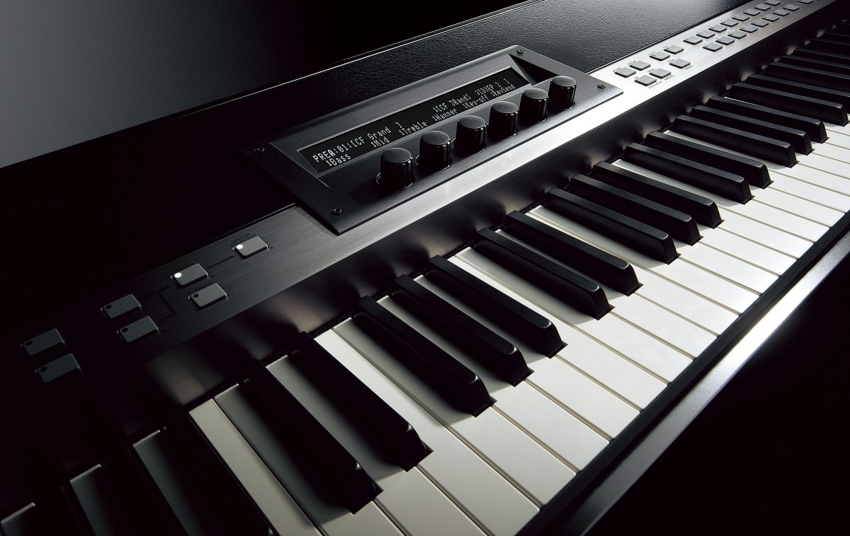 Цифровое пианино Yamaha cp300