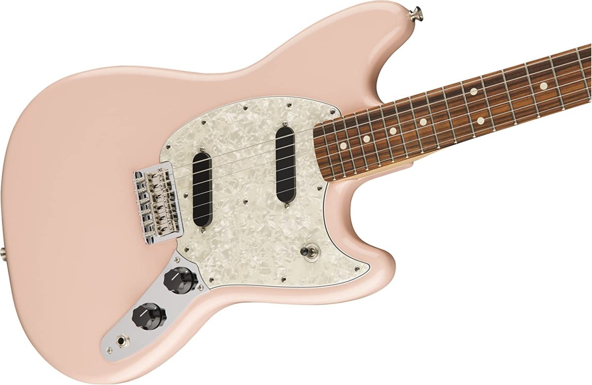 Розовый Fender Mustang
