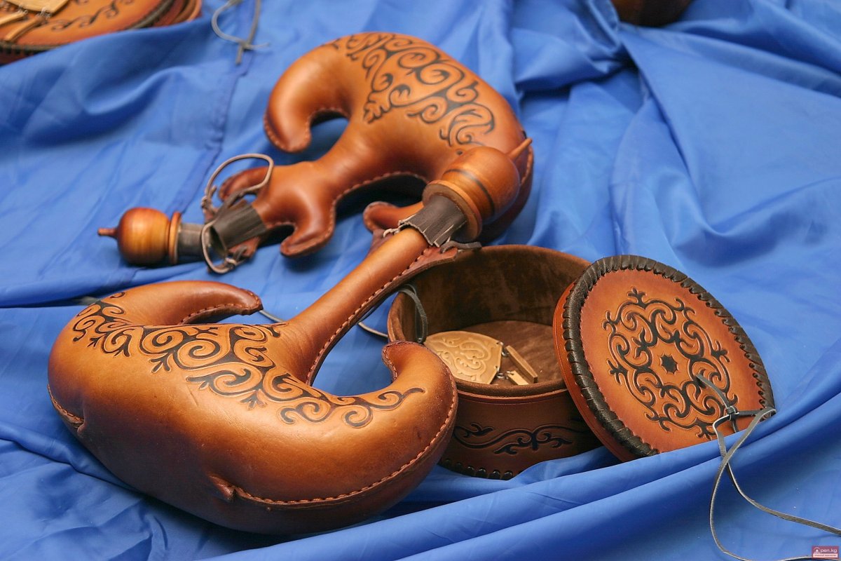 Декоративно прикладное искусство кыргызов изделия из кожи