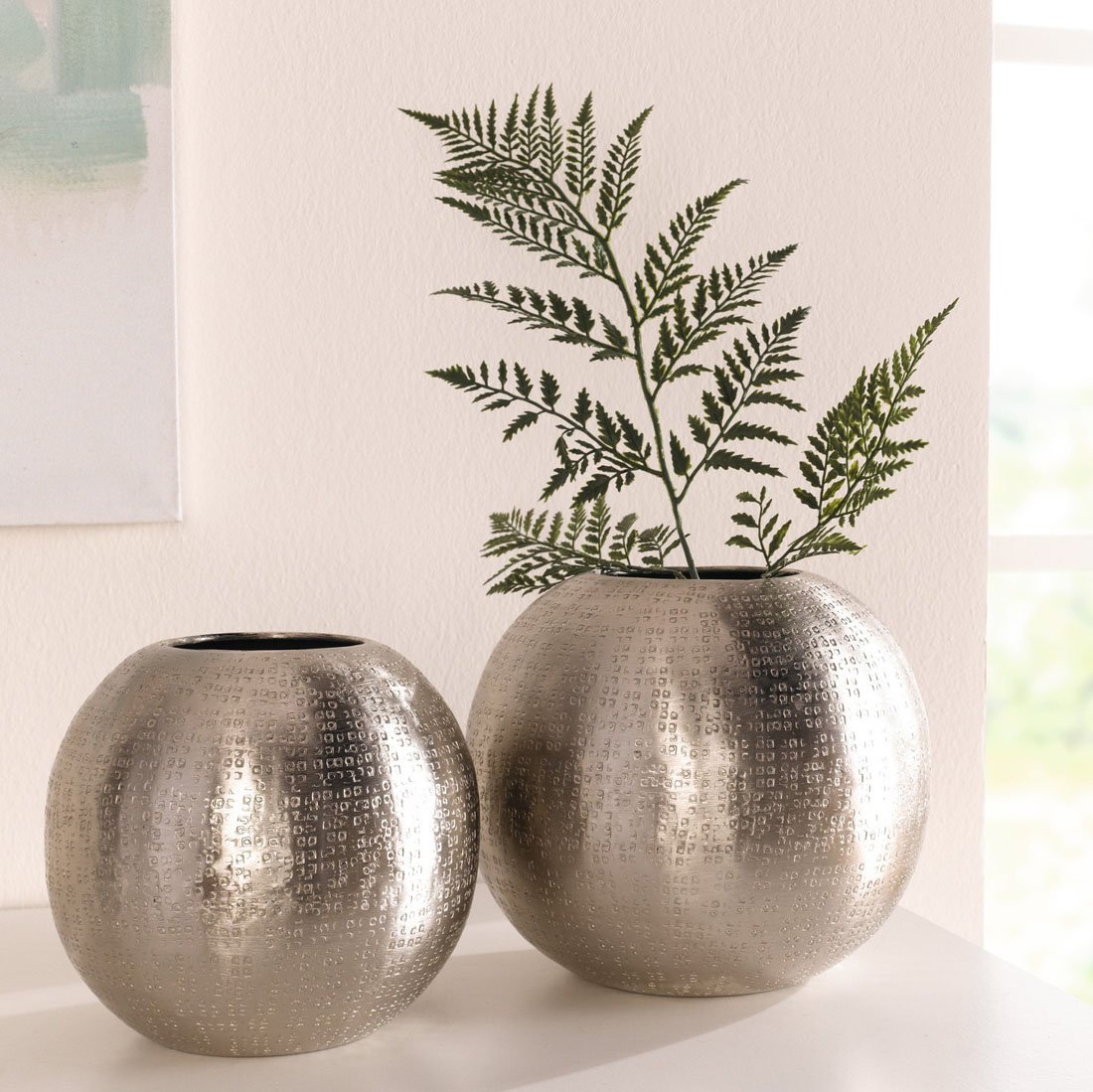 Ваза металл купить. Tonsätta тонсэтта ваза. Интерьерные вазы. Дизайнерские вазы. Металлические вазы.