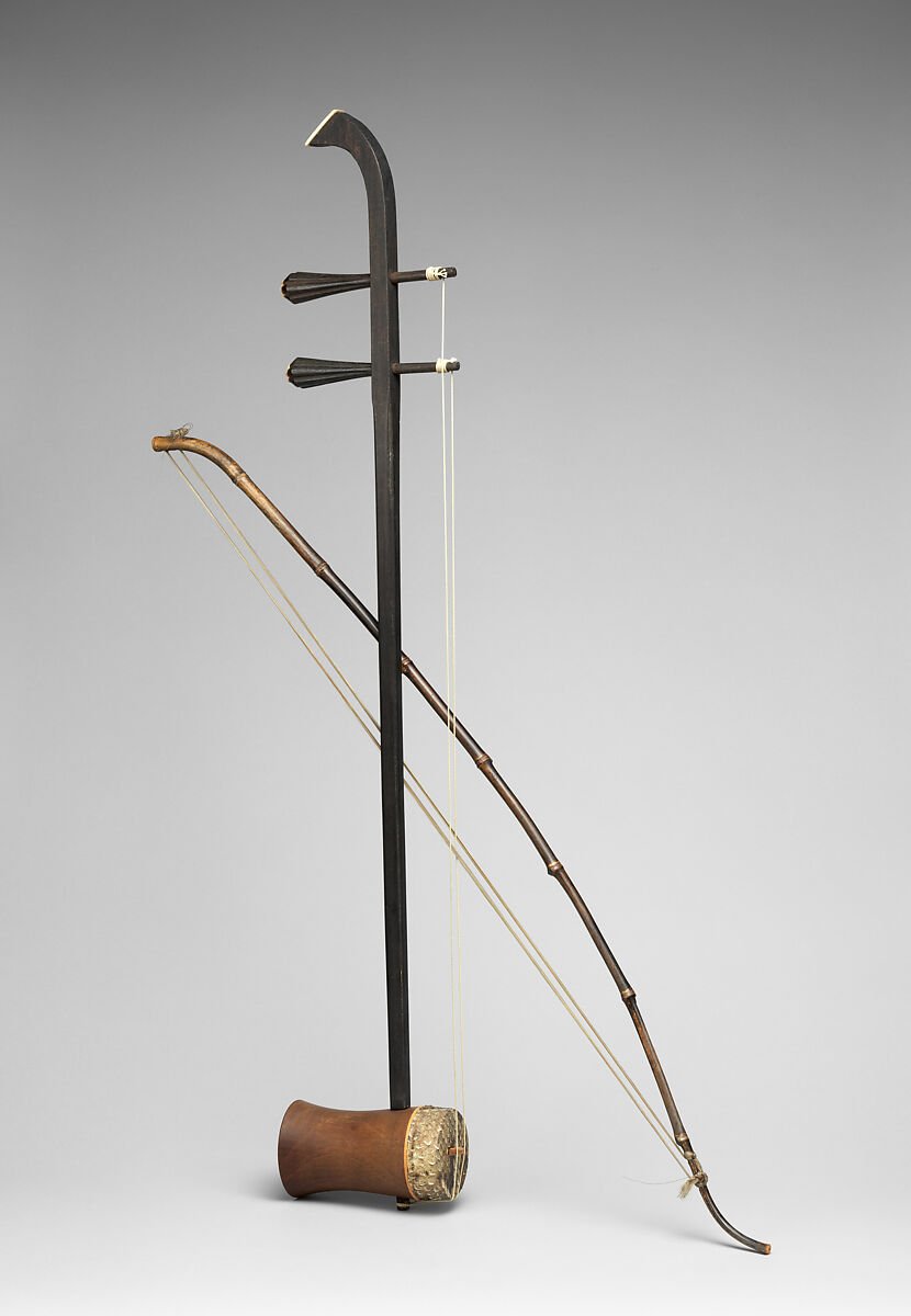 Китайский музыкальный инструмент струнный эрху