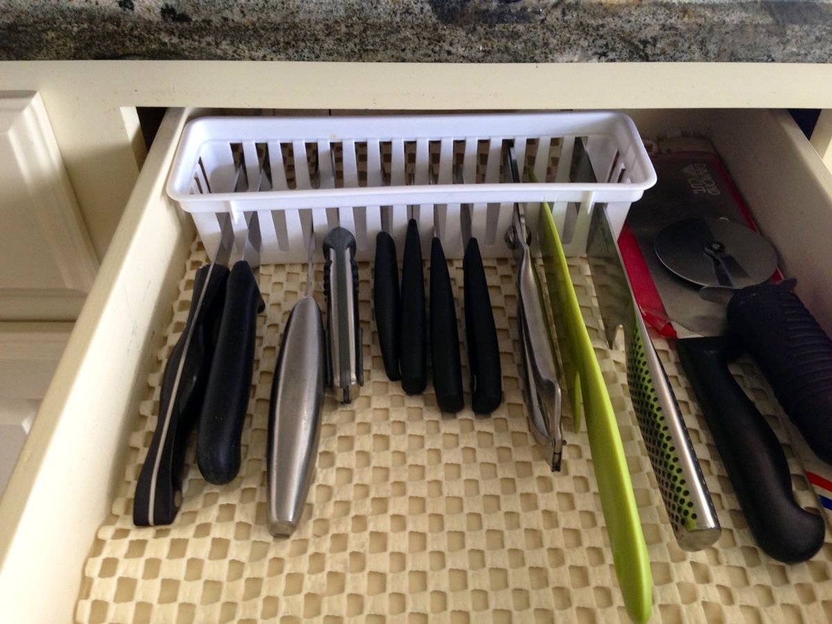 Органайзер для хранения ножей в ящике