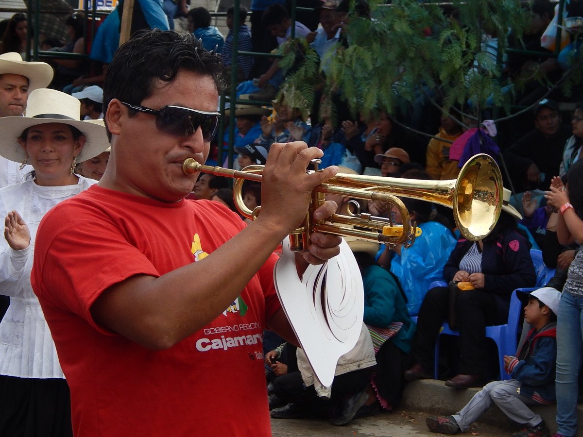 Перуанские музыканты на улицах