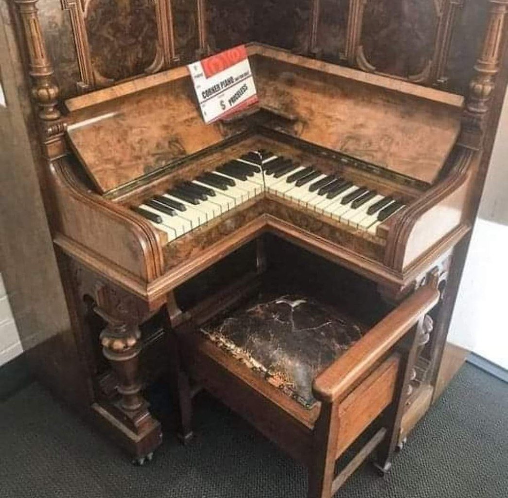 Антикварное пианино к. Гетце 1883 года