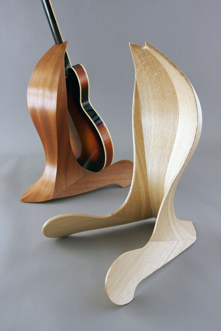 Деревянная подставка для гитары