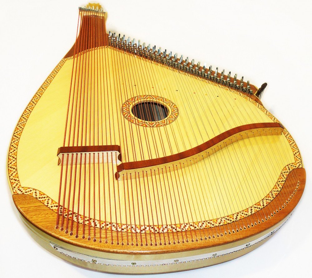 Народный музыкальный инструмент гусли
