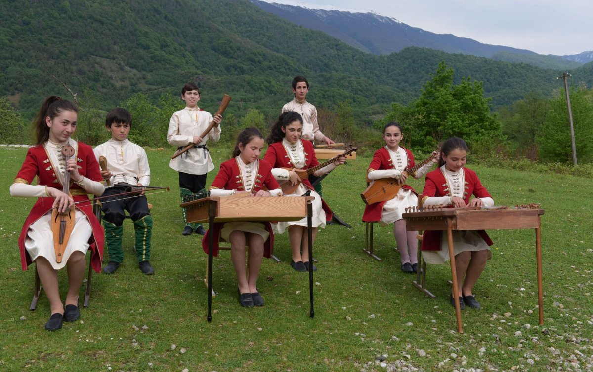 Армянский национальный инструмент