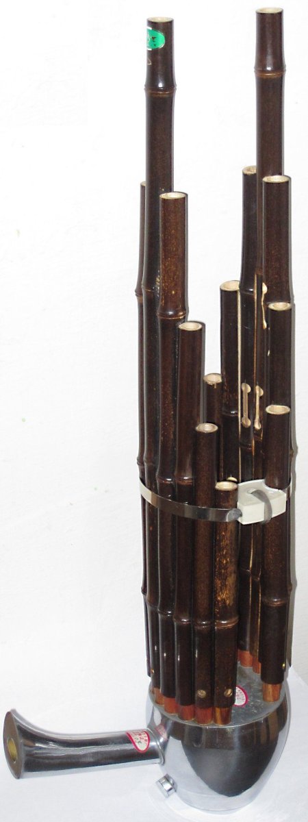 Шэн музыкальный инструмент