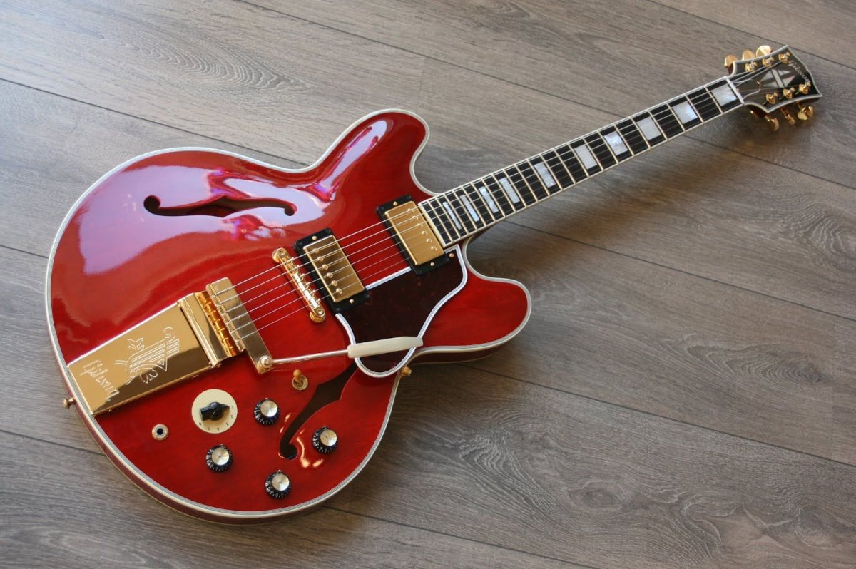 Полуакустические гитары Gibson 355