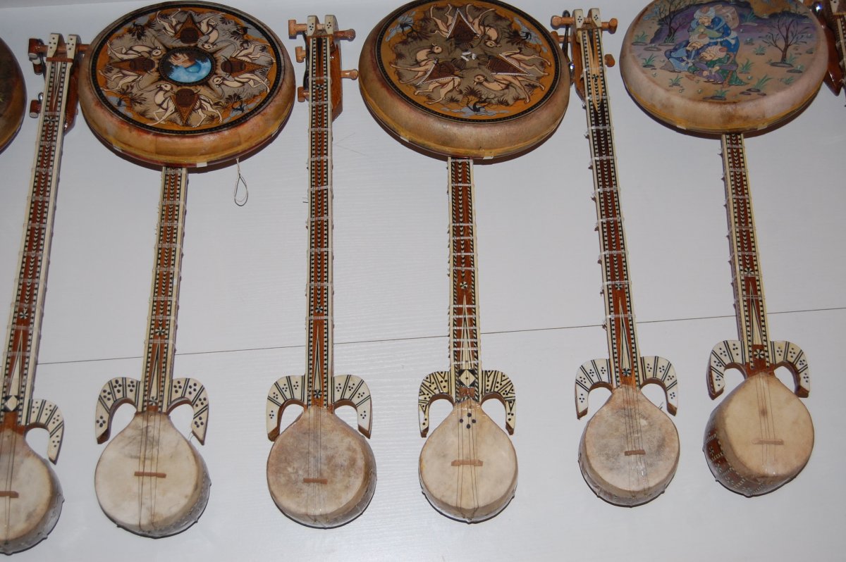 Гиджак музыкальный инструмент Узбекистана