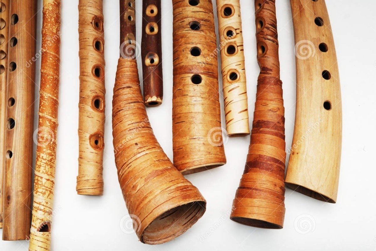 Духовые музыкальные инструменты из дерева
