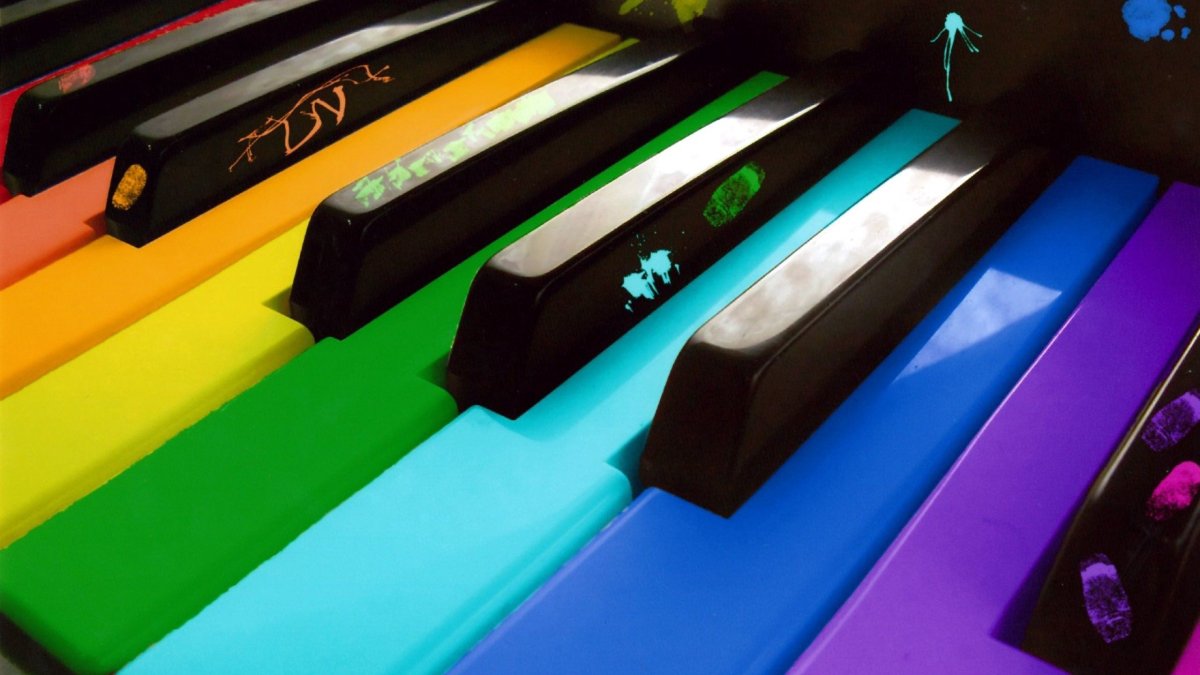 Цветная клавиатура пианино