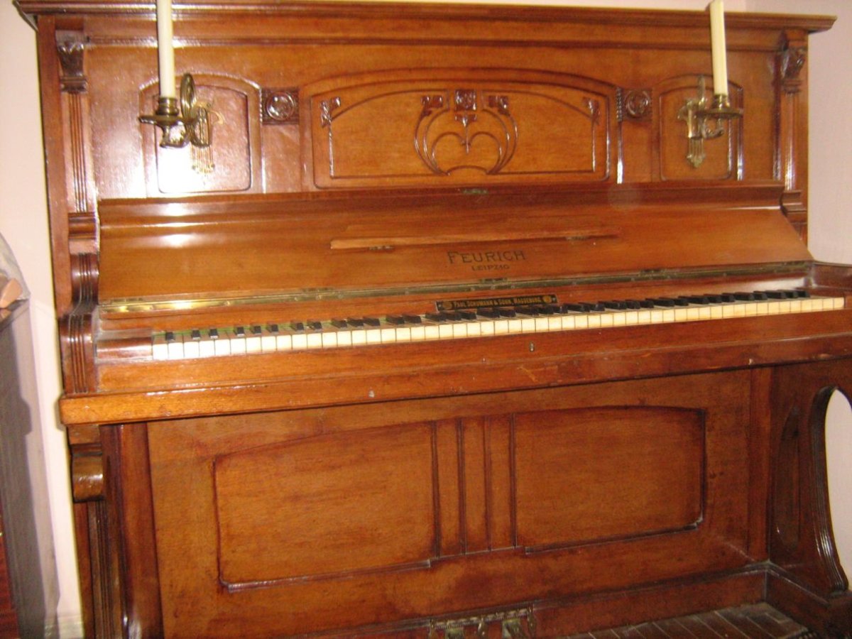 Пианино немецкое старинное