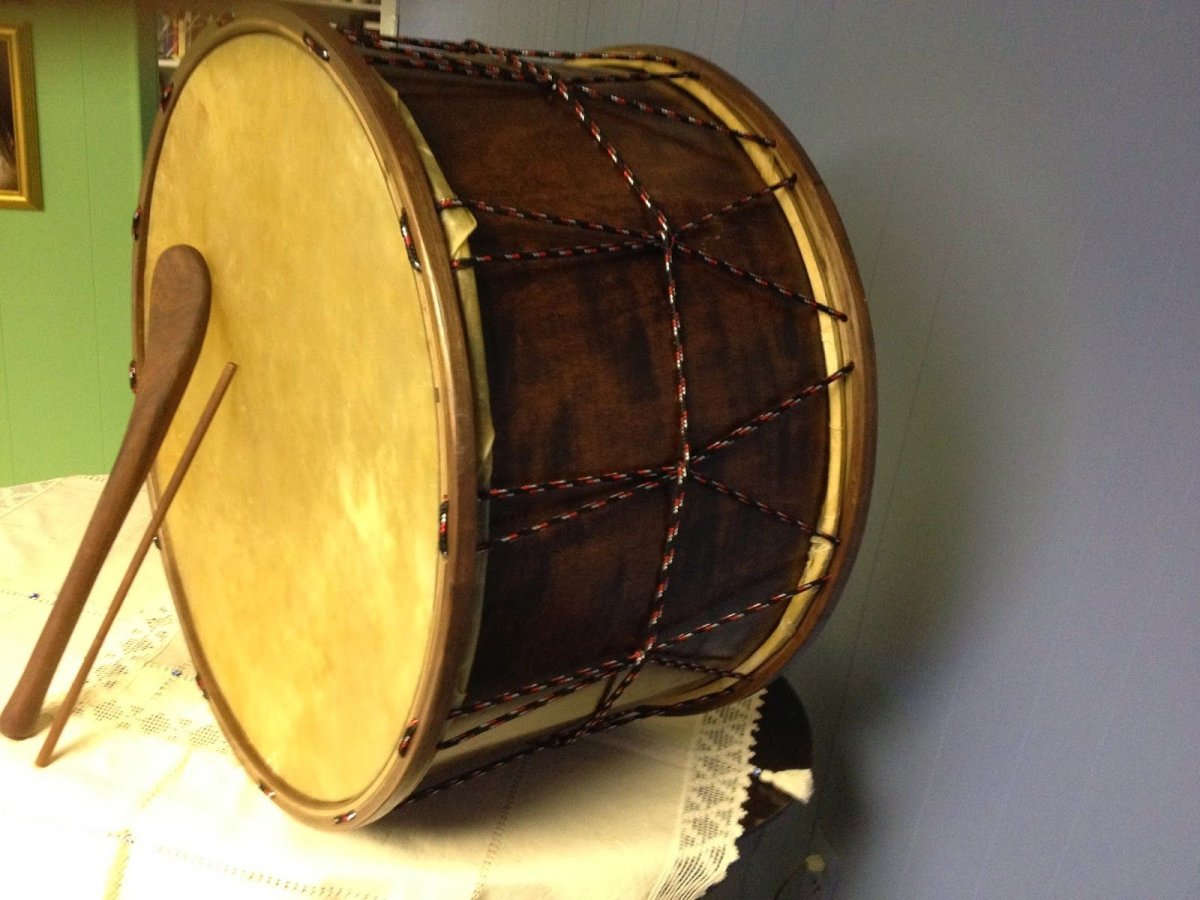 Давул музыкальный инструмент Турции