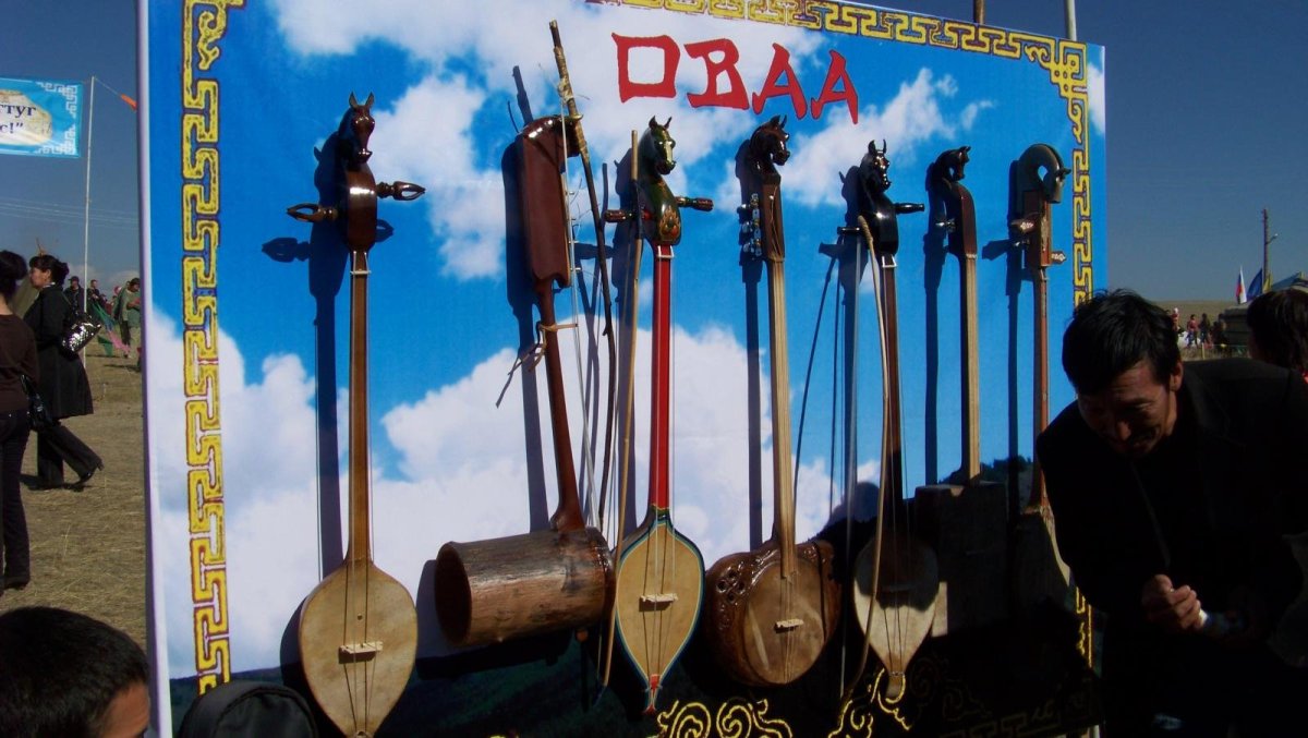 Бызаанчы тувинский национальный инструмент
