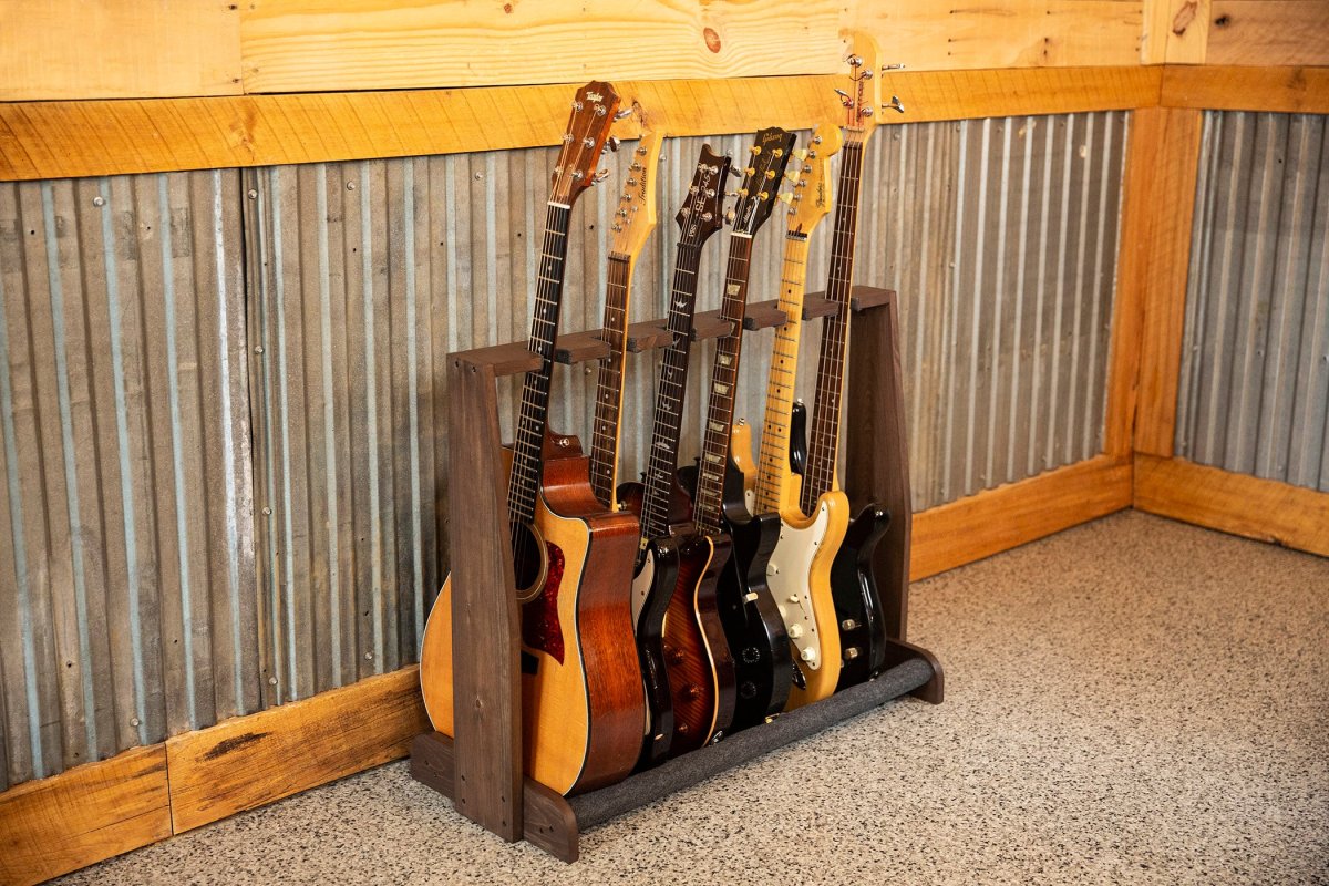 Двухъярусная деревянная стойка для гитар