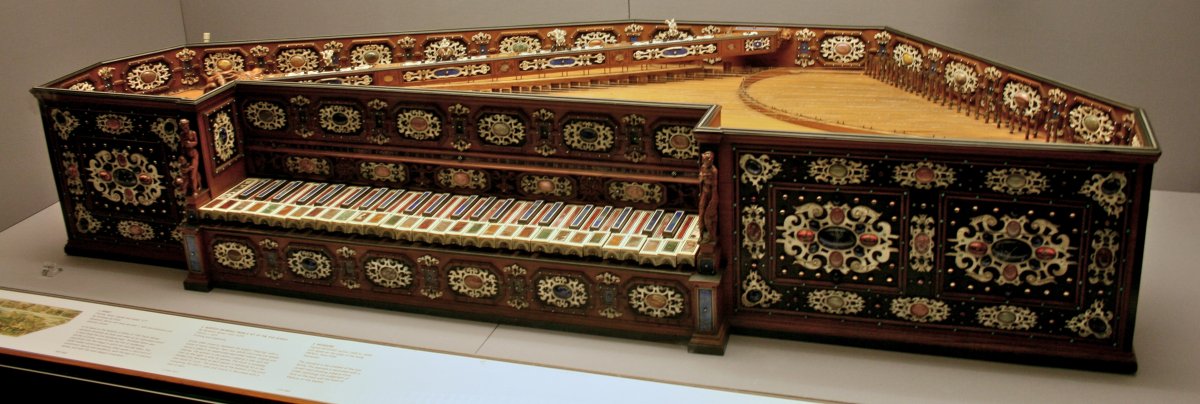 Клавесин в музее Альберта и Виктории