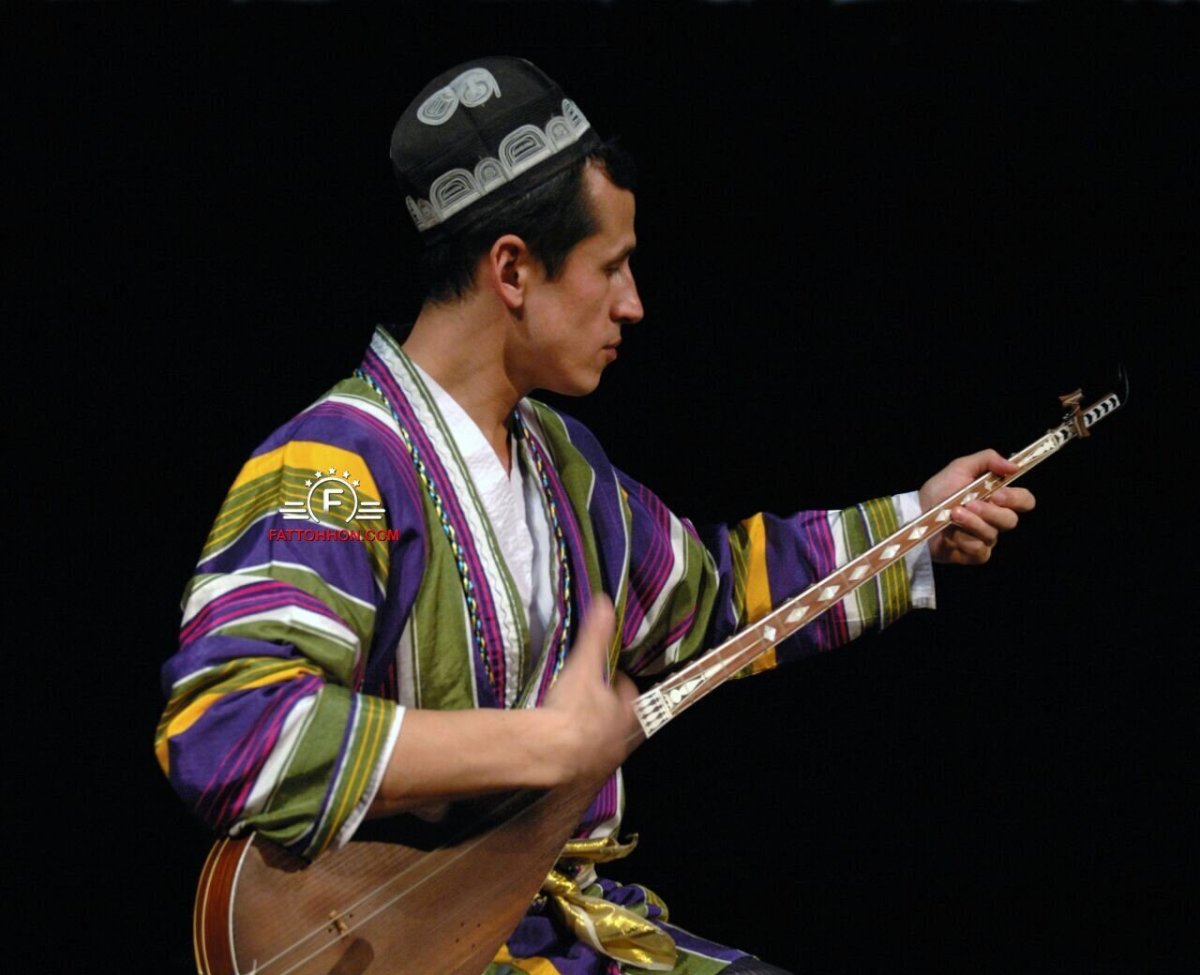 Узбекский музыкальный инструмент дойра орка