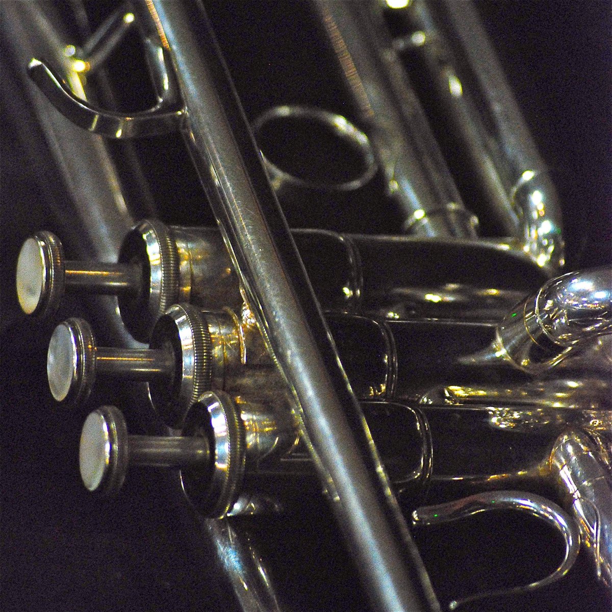 Музыкальный инструмент "труба"