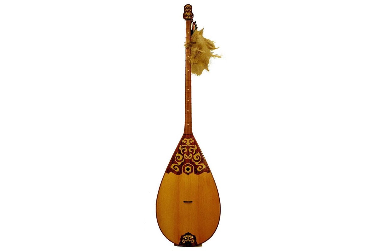 Казахский инструмент домбра