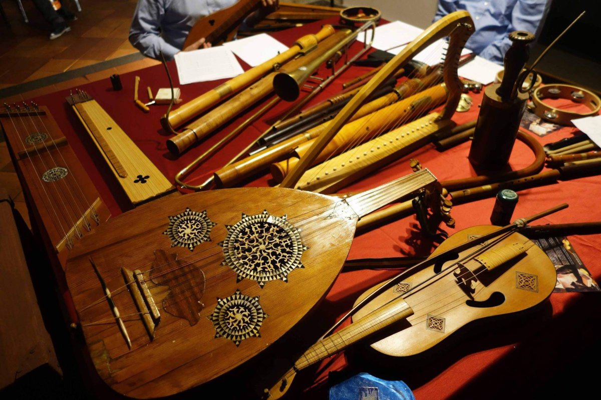 Гиттарон музыкальный инструмент Мексика