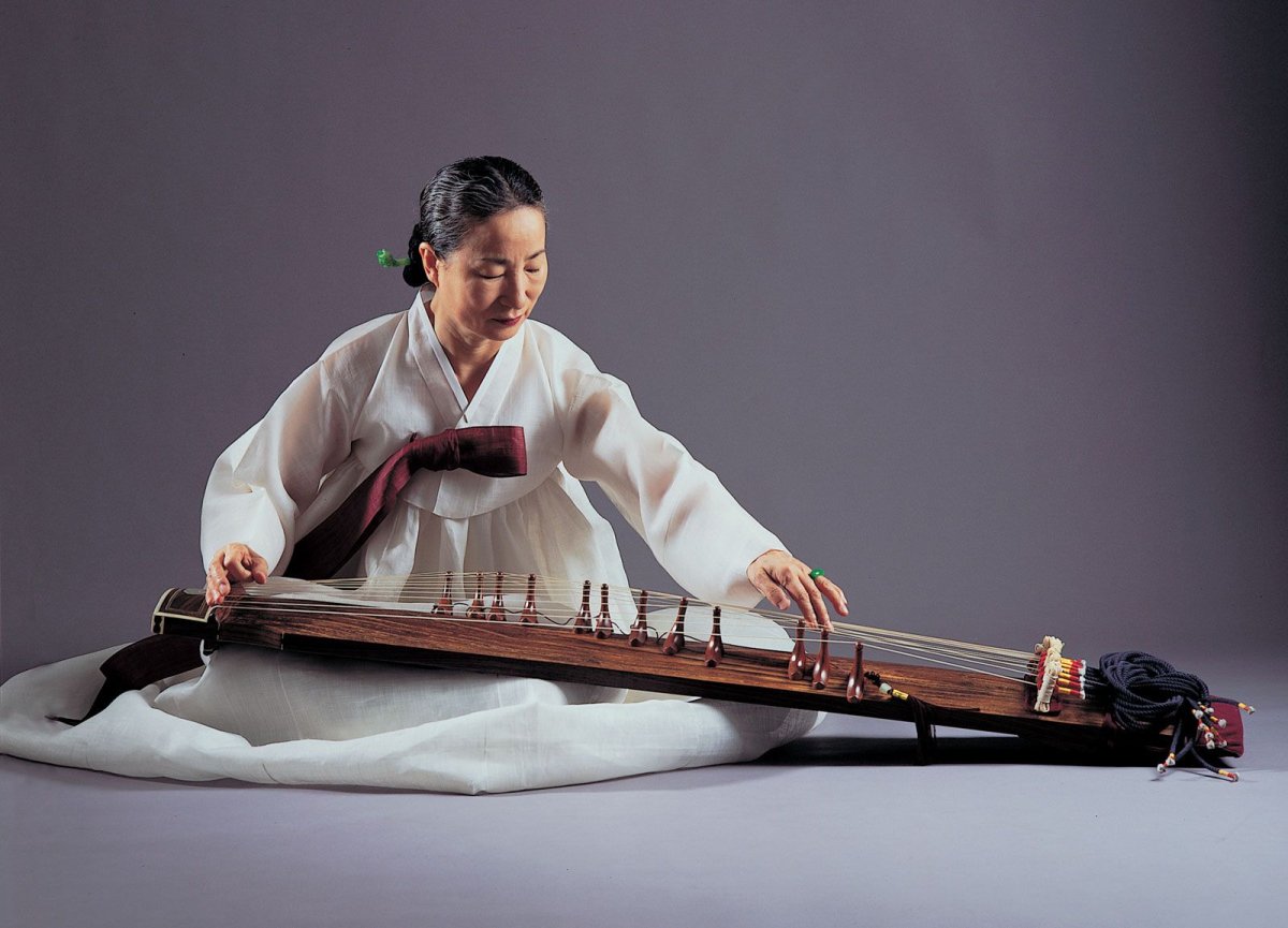 Корейский музыкальный инструмент аджэн