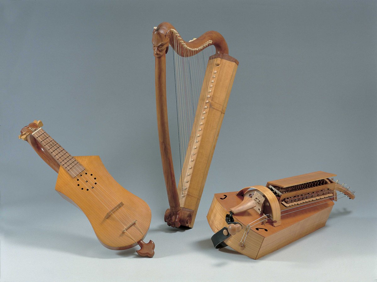 Народные и классические музыкальные инструменты