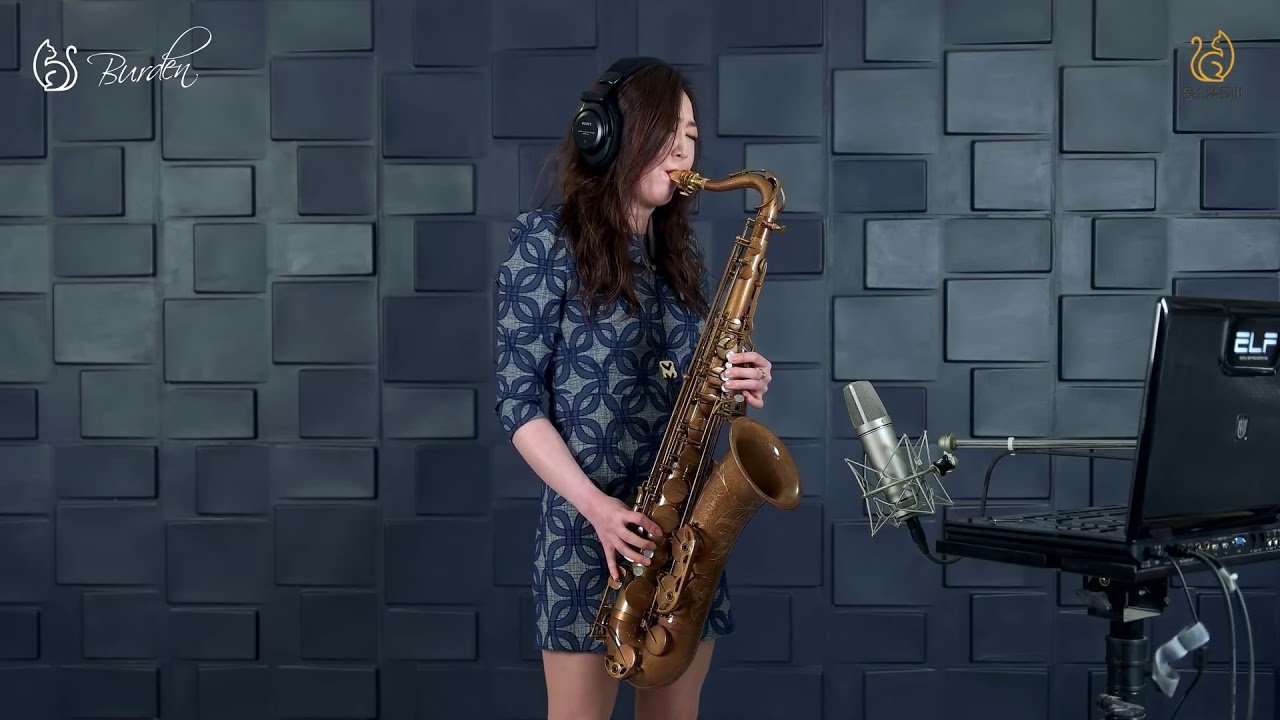 Видео музыки саксофон. Бурден саксофон Корея. Японский саксофон. Саксофонистка Япония. Саксофонистка корейская.