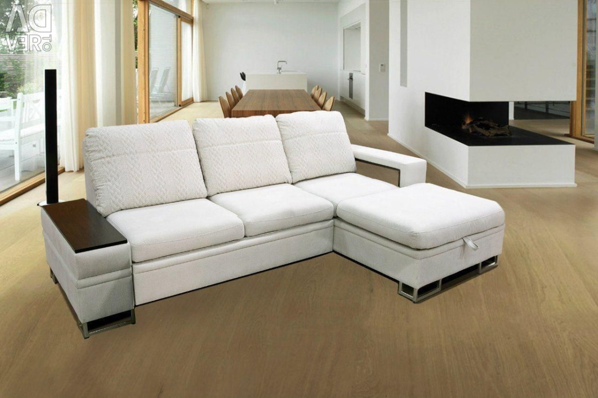 Белый кожаный угловой диван