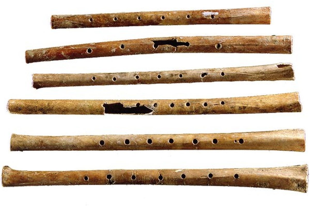Древняя свистковая флейта