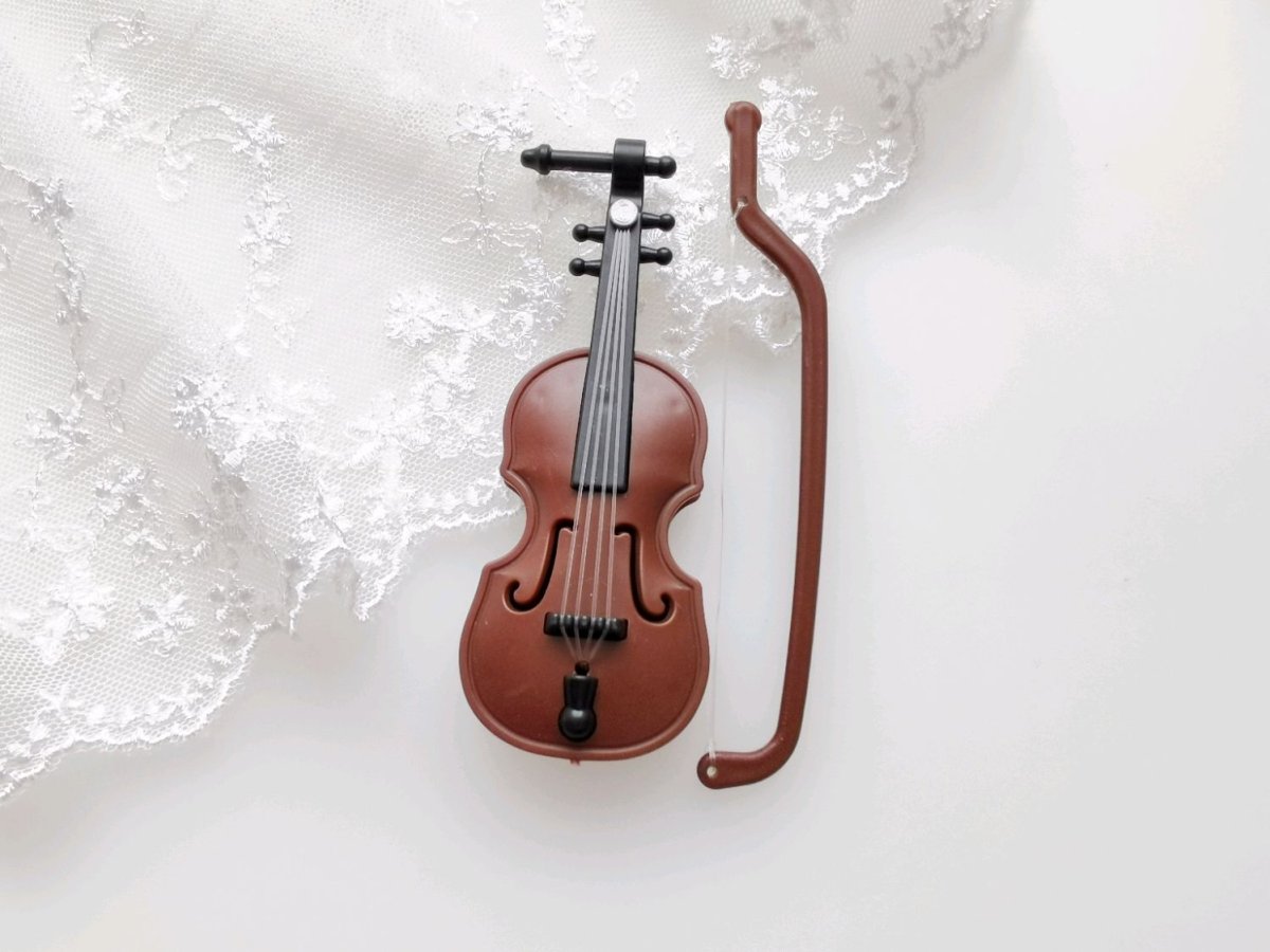 Скрипка миниатюра