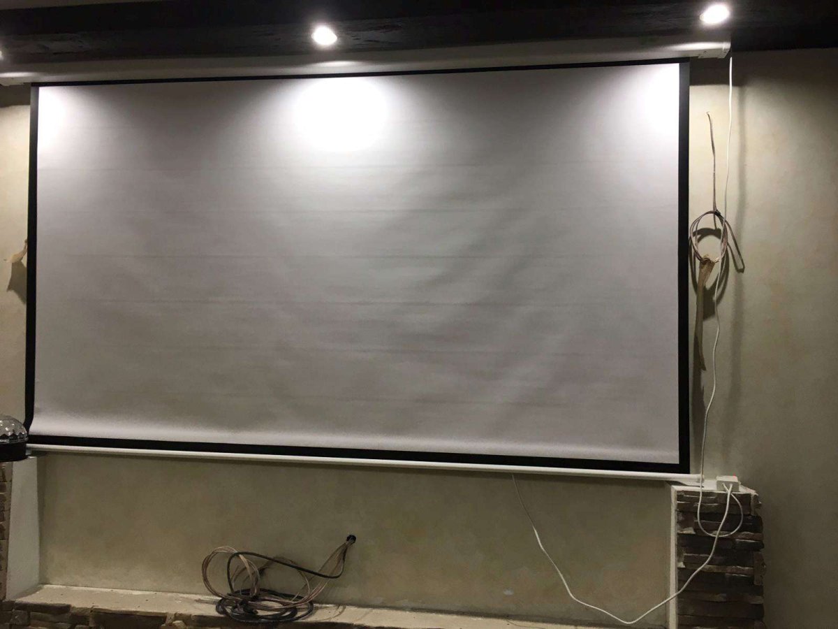 Экран для проектора подвесной