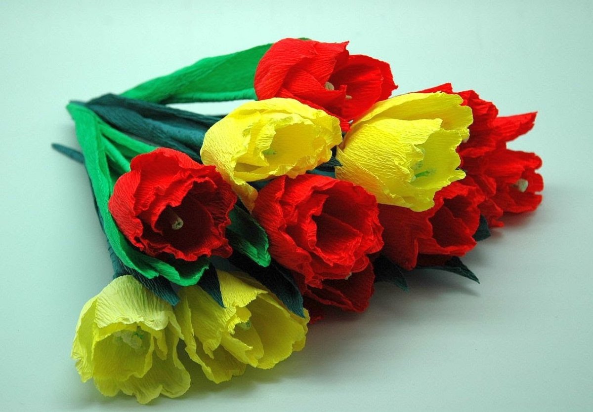 Тюльпаны из крепированной бумаги